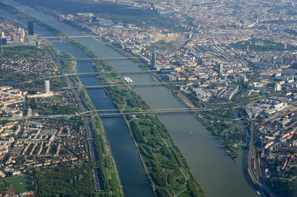 Donau und Donauinsel II
[b]Location[/b]: Vienna, Austria
